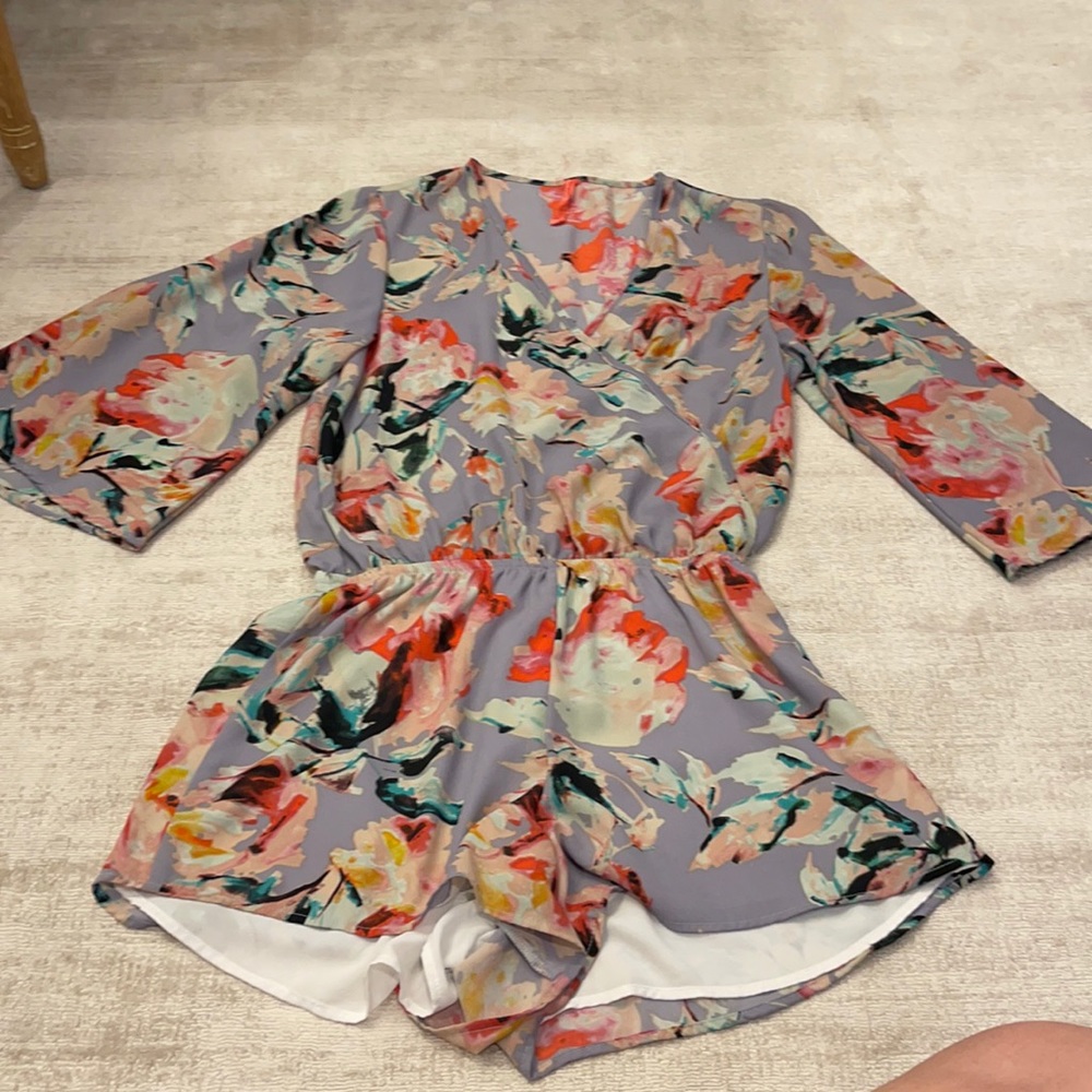 Eight sixty floral romper